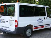 Taxibeklebung, Ansicht von schräg hinten