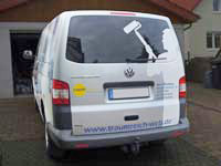 Fahrzeugbeklebung eines VW-Transporters. Bild 3 von 4