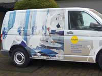 Fahrzeugbeklebung eines VW-Transporters. Bild 4 von 4